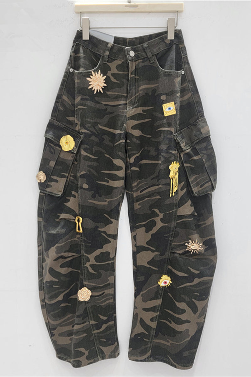 Embellished Cargo Barrel Jeans