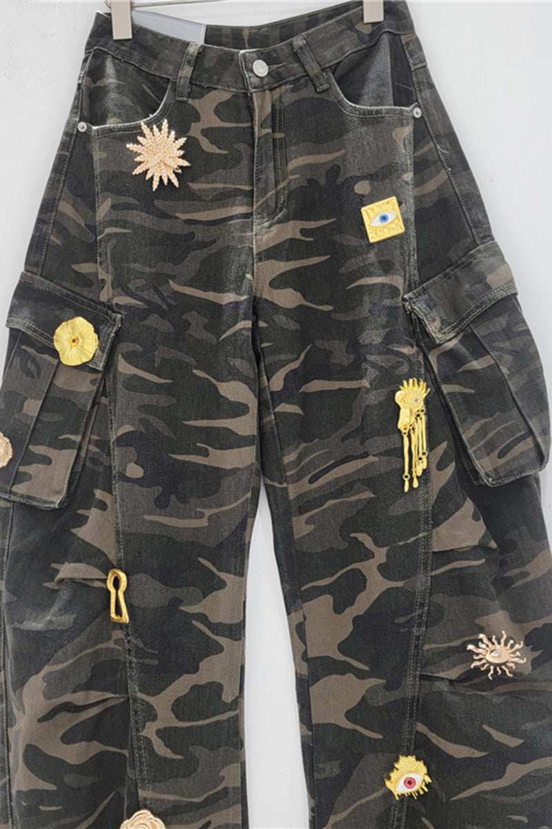 Embellished Cargo Barrel Jeans
