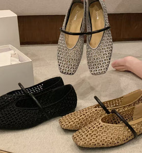 Elegant Cutout Ballet Flats