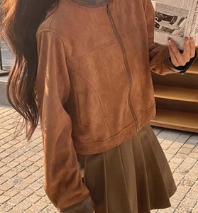 Classic Cropped Jacket with Contrasting Collar