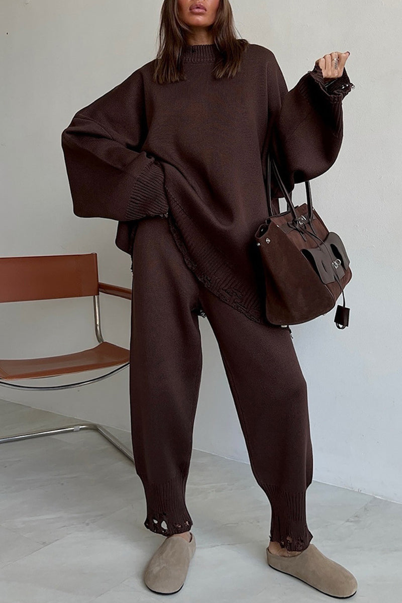 Elegant Pants Set with Knit Details