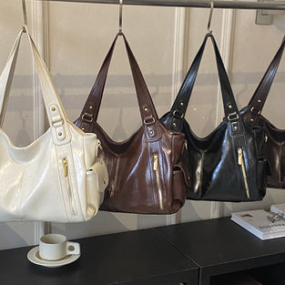 Sleek Handbag with Elegant Zip Details