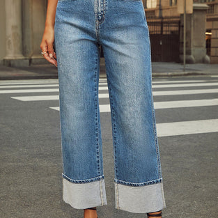 Chic Straight-Leg Jeans for Effortless Style