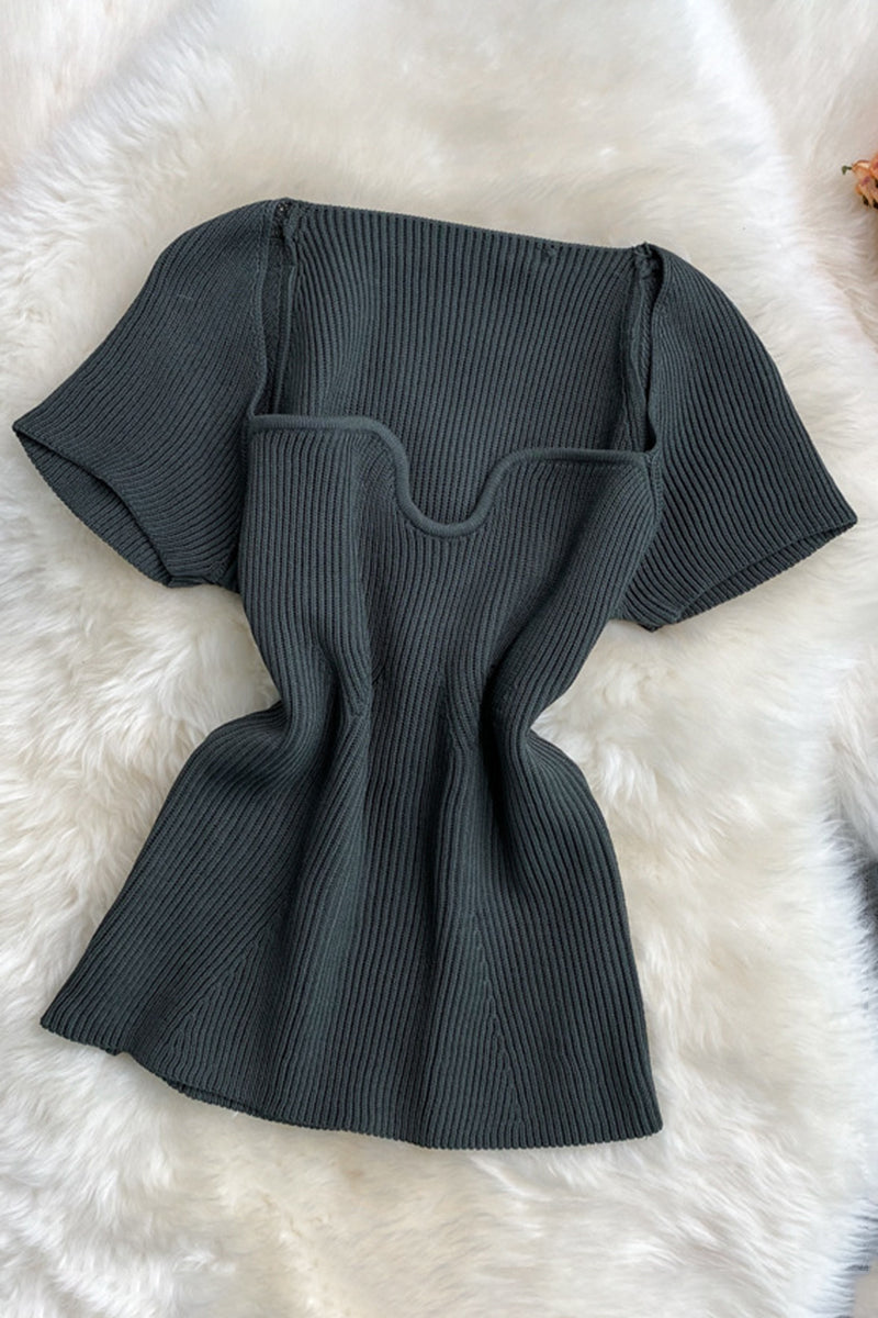 Ribbed Knit Scallop Neck Tee