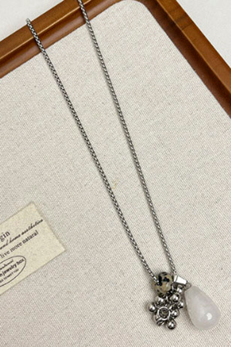 Clustered Pendant Statement Necklace