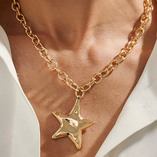 Star Pendant Chain Necklace