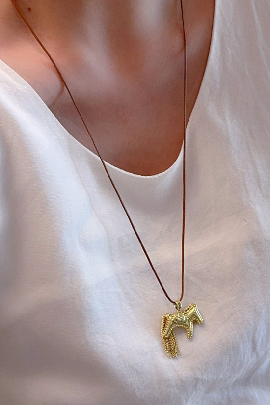 Elegant Horse Pendant Necklace