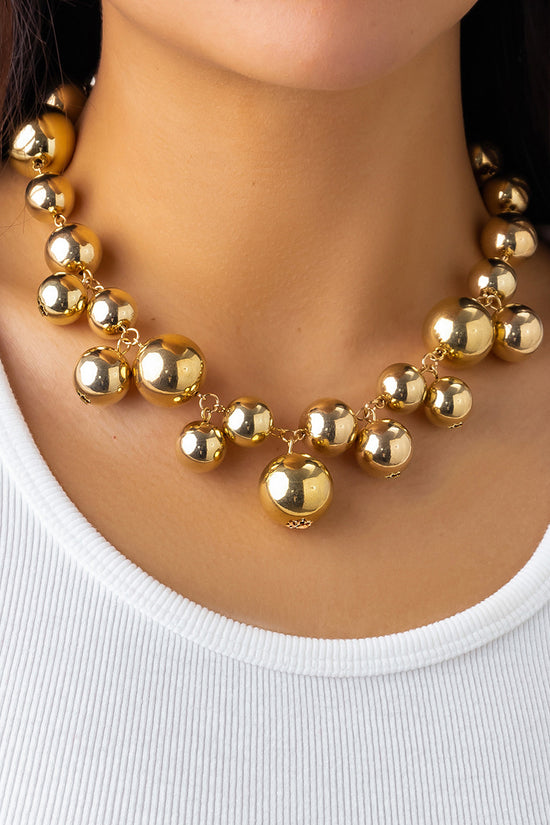 Elegant Pearl Statement Necklace