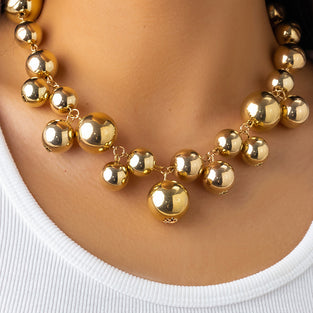 Elegant Pearl Statement Necklace