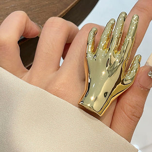 Elegant Hand-Shaped Ring Holder