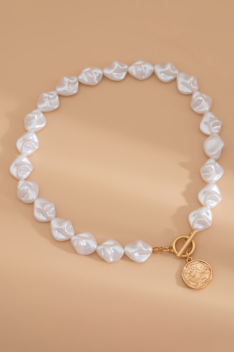 Elegant Twist Bead Necklace