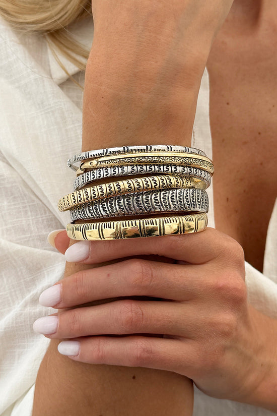 Elegant Fish Motif Bangle