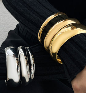 Elegant Bangle Set with Chic Clutch