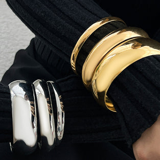 Elegant Bangle Set with Chic Clutch