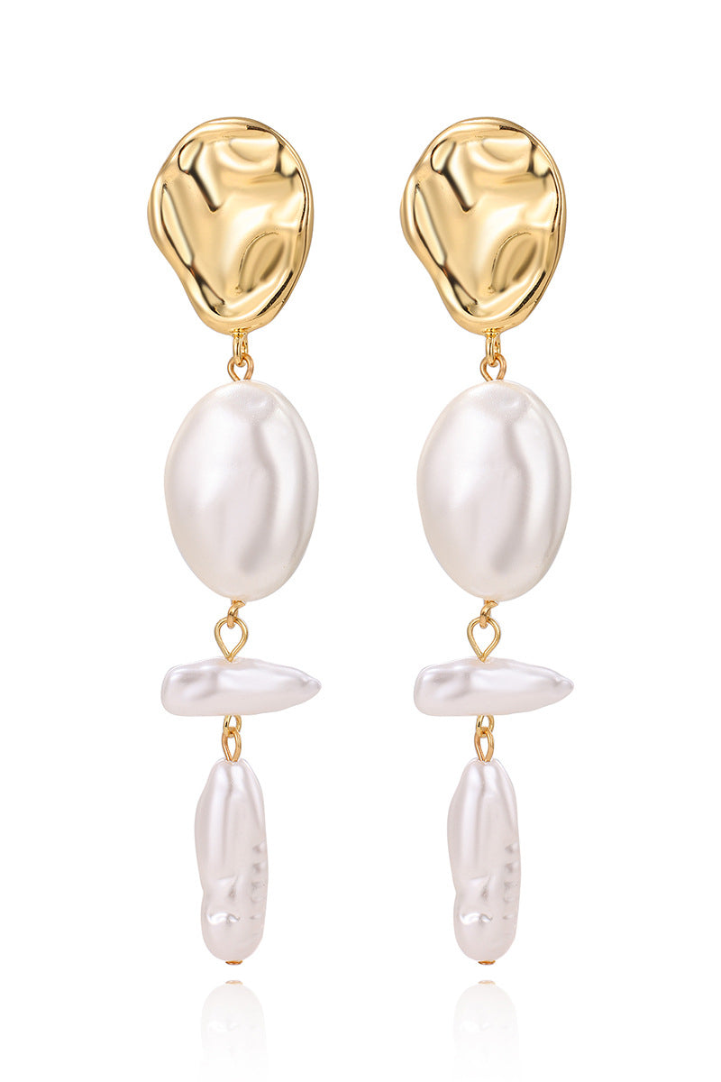 Elegant Drop Earrings with Modern Design