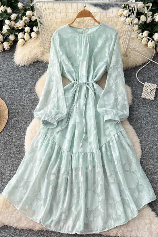 Elegant Tie-Waist Casual Dress