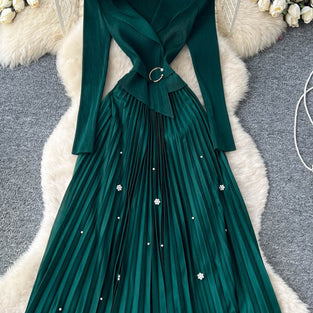 Elegant Pleated Midi Dress