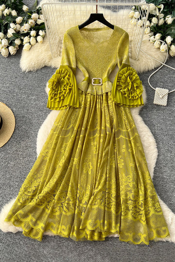 GREEN
