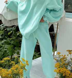 Elegant Pants Set with Knit Details