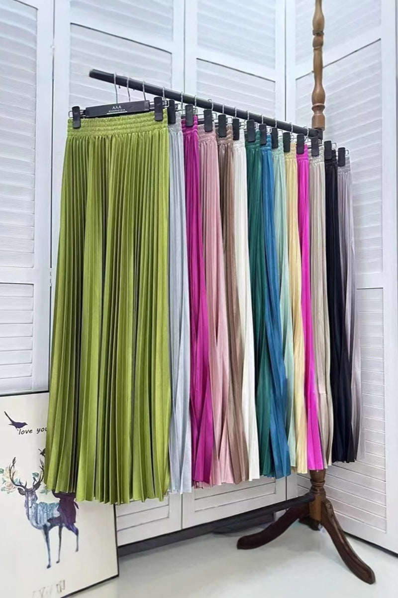 Pleated Elastic Waist Midi Skirt