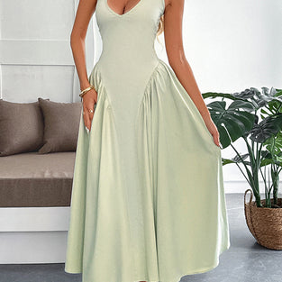 Elegant Sleeveless Midi Dress