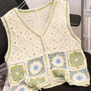 Floral Pattern Knit Sweater Vest