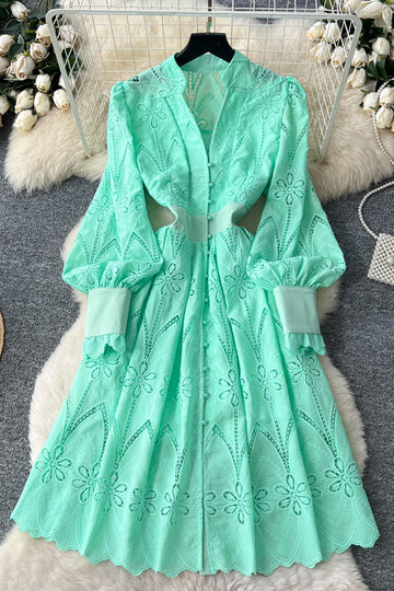GREEN