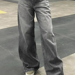 Relaxed Fit Wide Leg Jeans