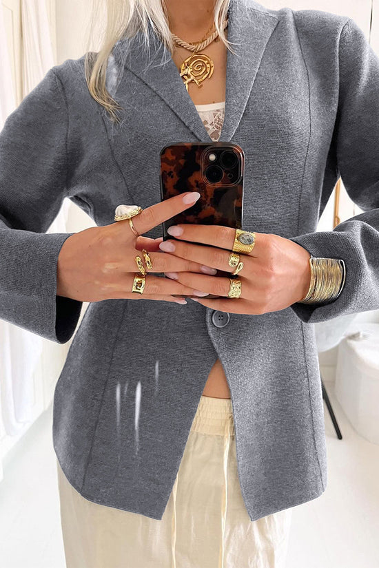 Chic Tailored One-Button Blazer