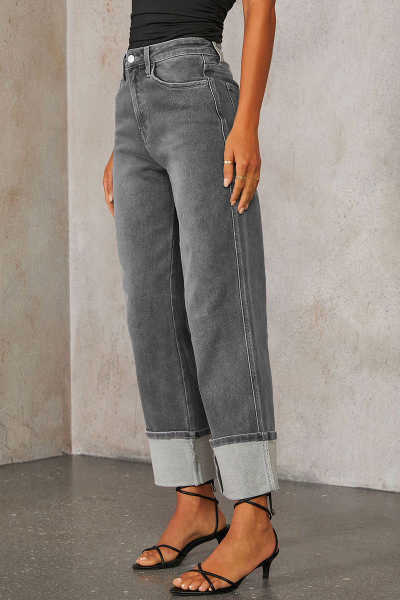 Chic Straight-Leg Jeans for Effortless Style