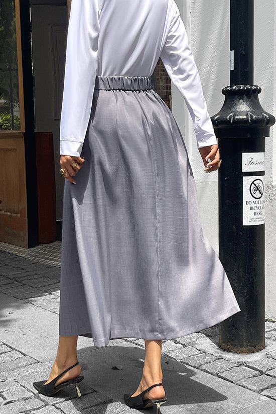 Elegant Pleated Midi Skirt