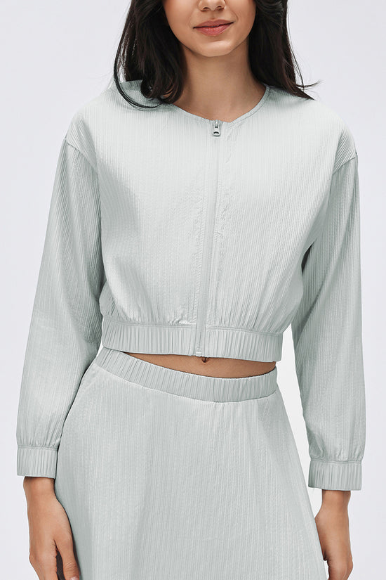 Chic Cropped Active Top