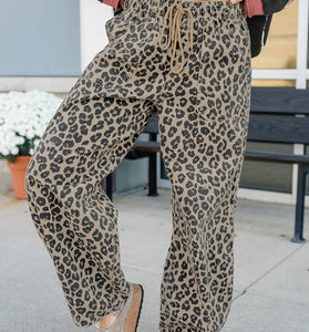 Stylish Leopard Straight Jeans