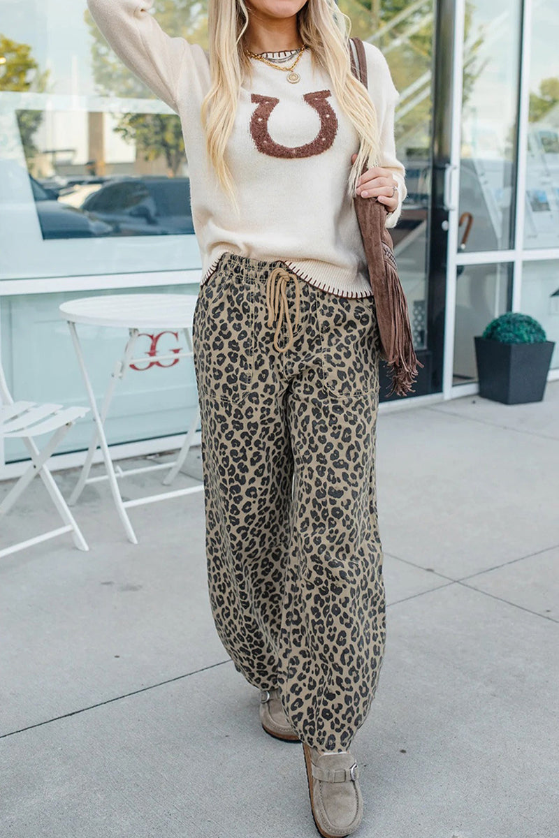 Stylish Leopard Straight Jeans