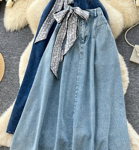 Stylish Denim Skirt with Bow Accent