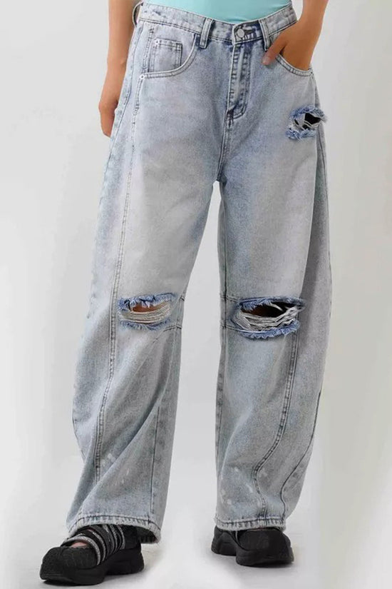 Distressed Barrel Jeans with Casual Fit