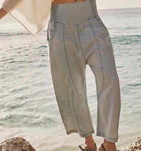 Relaxed Fit Straight Jeans