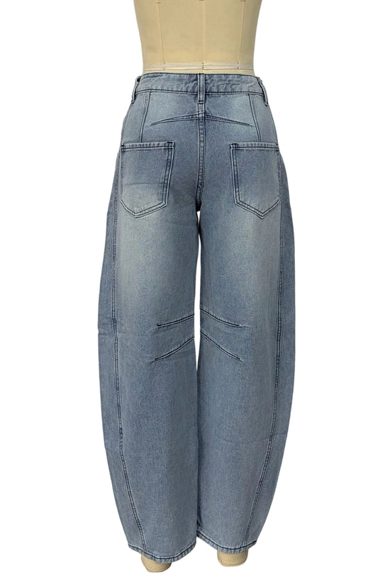 Distressed Barrel Jeans with Casual Fit