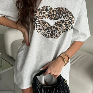 Chic Leopard Print T-Shirt