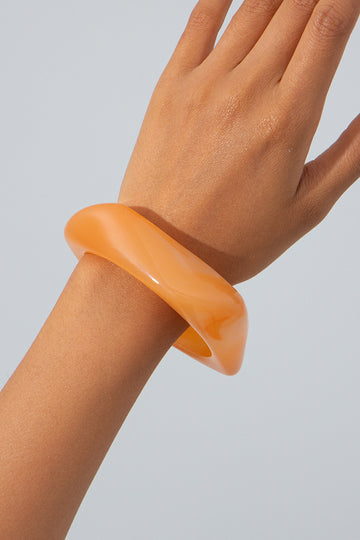 LIGHT ORANGE