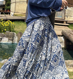 Elegant Patterned Midi Skirt