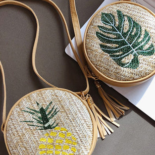 Pineapple Motif Round Straw Bag