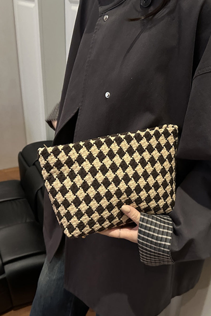 Geometric Pattern Clutch Bag