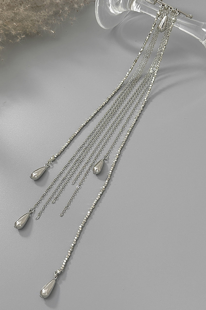 Elegant Pin Brooch with Chain Detail