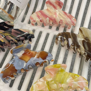 Stylish Hair Claw Clip