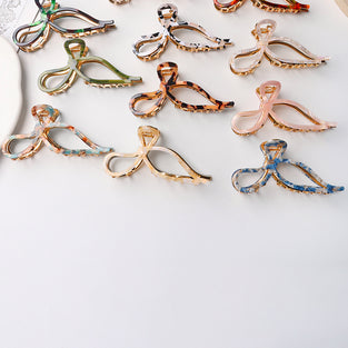 Elegant Twist Hair Claw