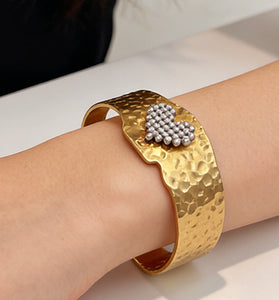 Medallion-Embellished Gold-Tone Cuff