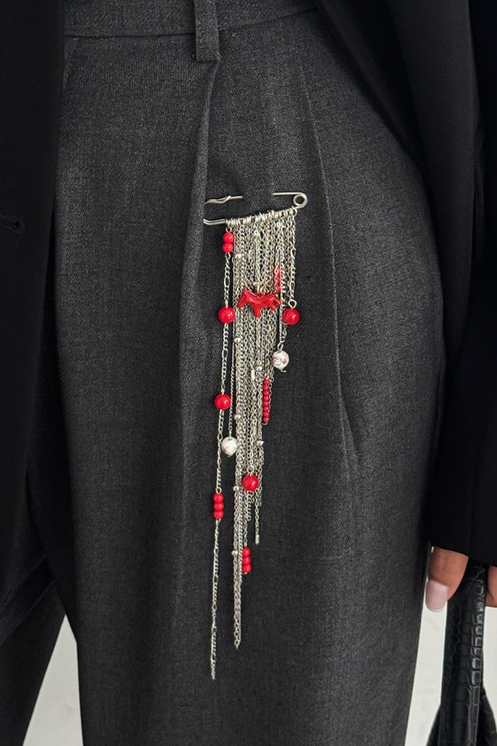 Elegant Chain and Bead Brooch
