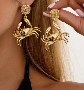 Chic Crab Dangle Earrings