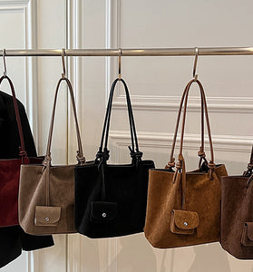 Elegant Tote with Stylish Handle Knots